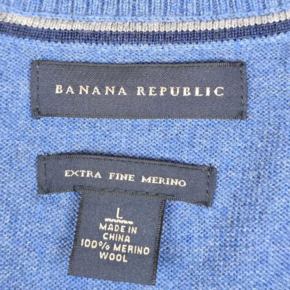 Banana Republic Large Blue Extra Fine Merino Wool V Neck Sweater